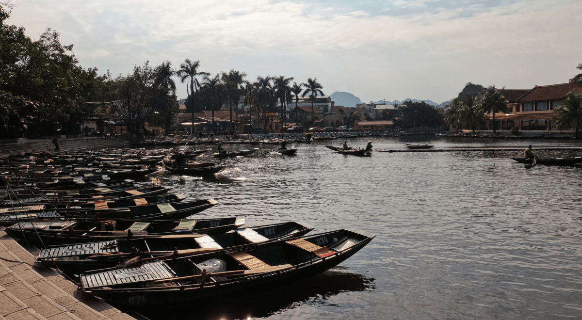 Balader en barque à Tam Coc