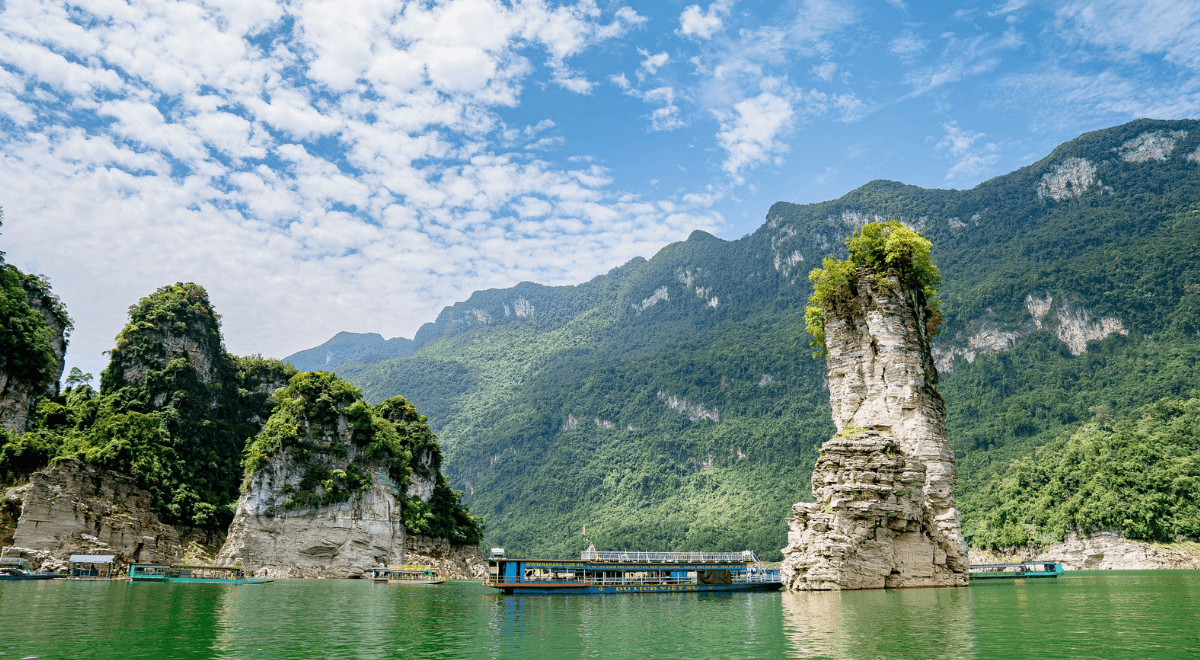 Lac Na Hang