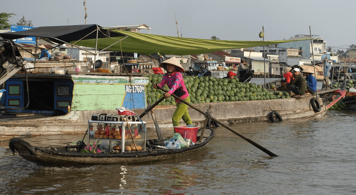Le village flottant à Chau Doc