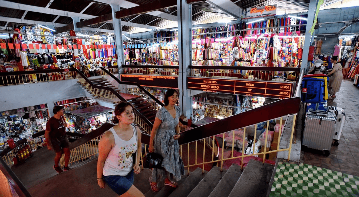 Marché Dong Ba
