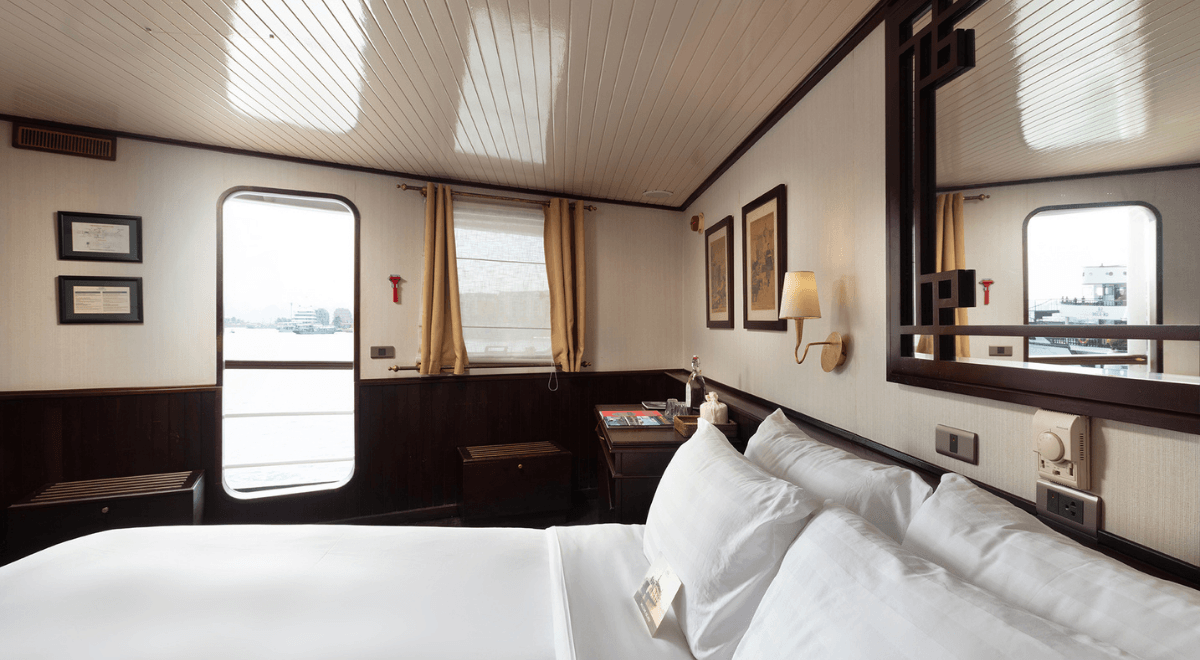 La croisière de 2 jours 1 nuit dans la baie d’Halong