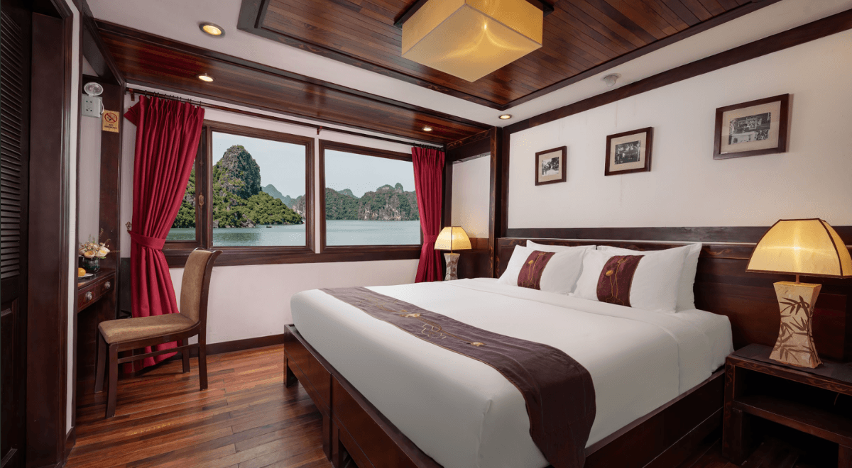 La croisière de 2 jours 1 nuit dans la baie d'Halong