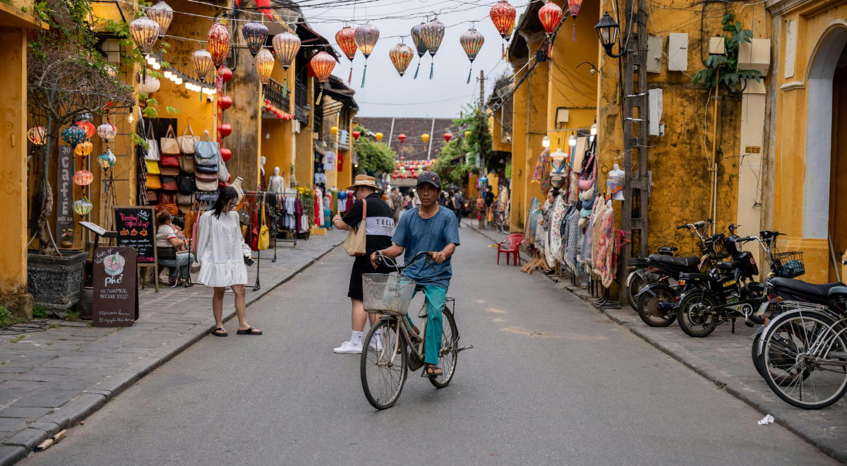 Hội An en février, avec des températures douces et un climat agréable, idéal pour découvrir la ville.